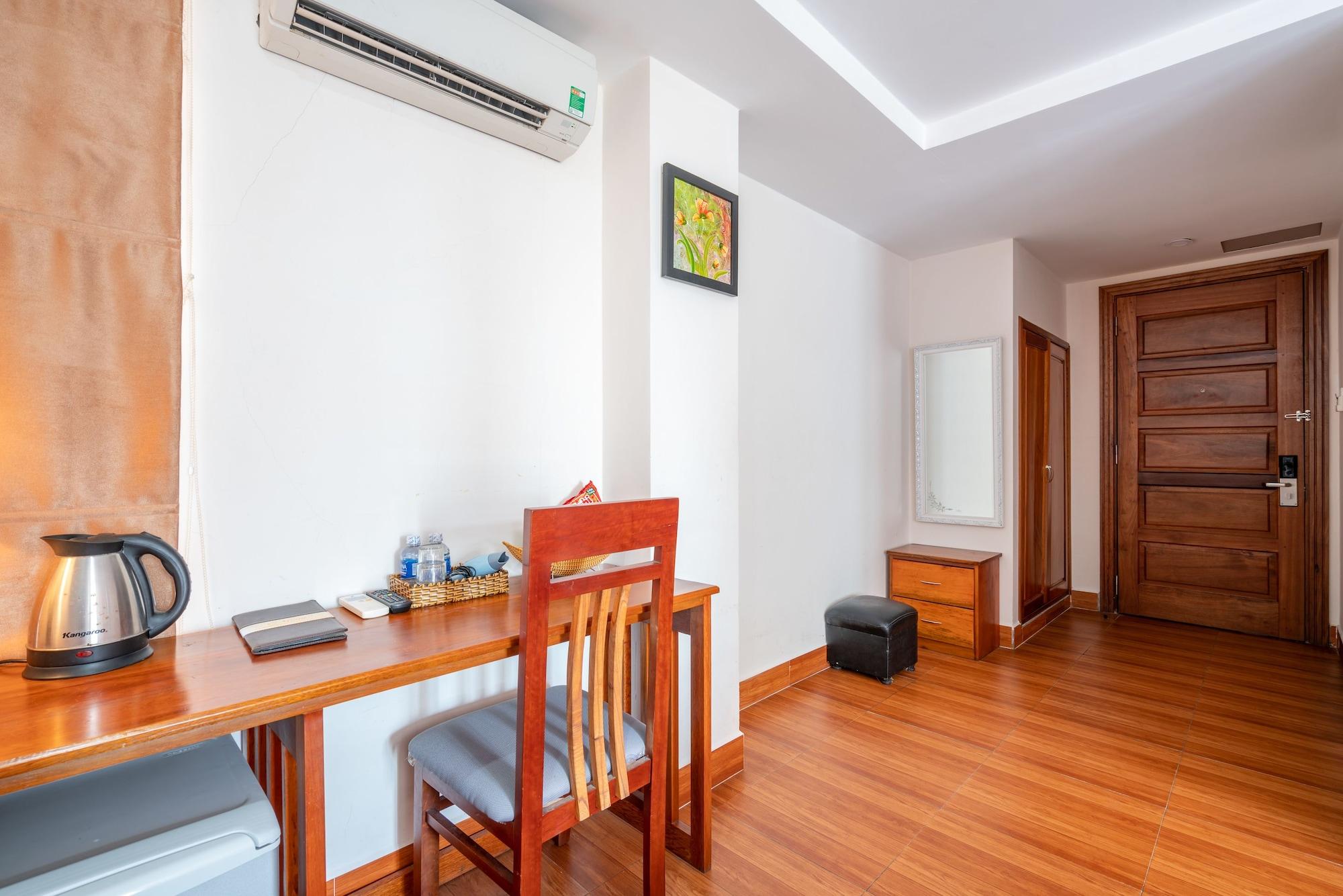 Oyo 236 Hoa Mai Boutique Hotel Дананг Екстериор снимка