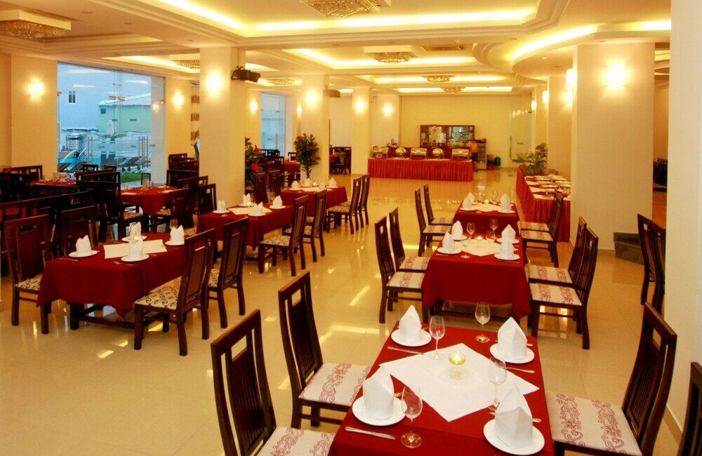 Oyo 236 Hoa Mai Boutique Hotel Дананг Екстериор снимка